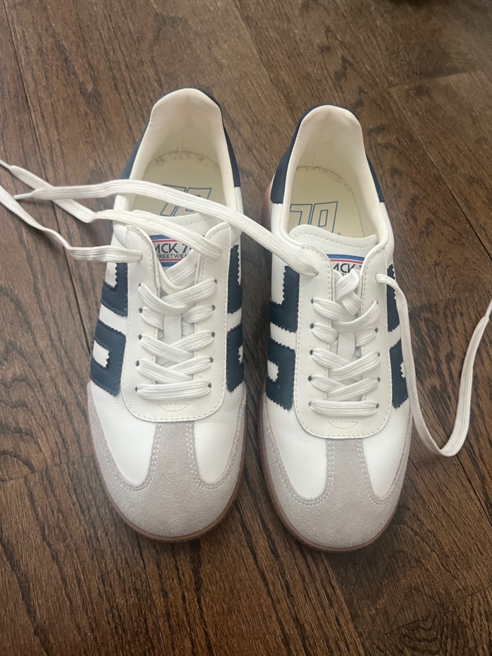 Women's White & Navy Lace-Up Casual Sneakers